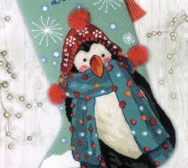 Набор для вышивания DIMENSIONS 71-09160 Сапожок, Пушистый пингвин 40,6 см