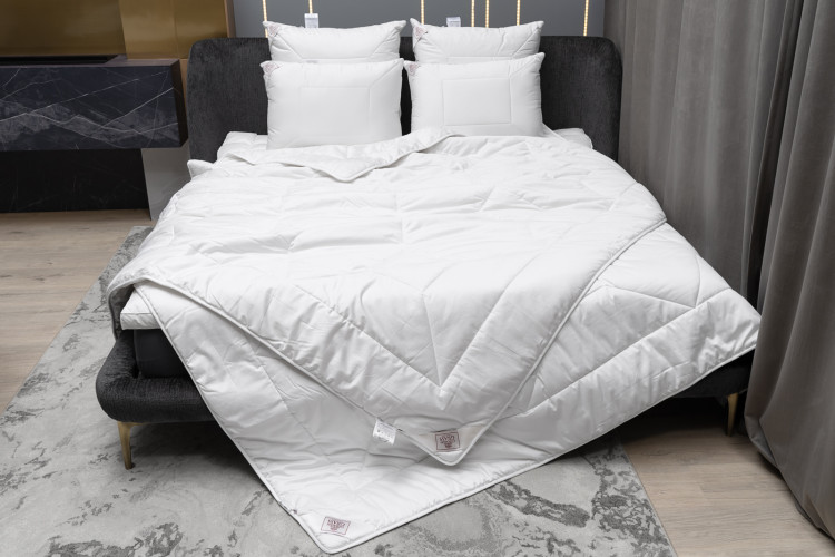 Одеяло стеганое GERMAN GRASS MERINO WOОL GRASS 200х200 легкое