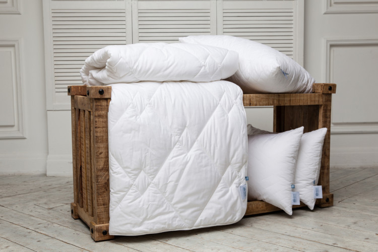 Одеяло стеганое GERMAN GRASS FB-3270 BAMBOO FAMILIE BIO 160x220 всесезонное