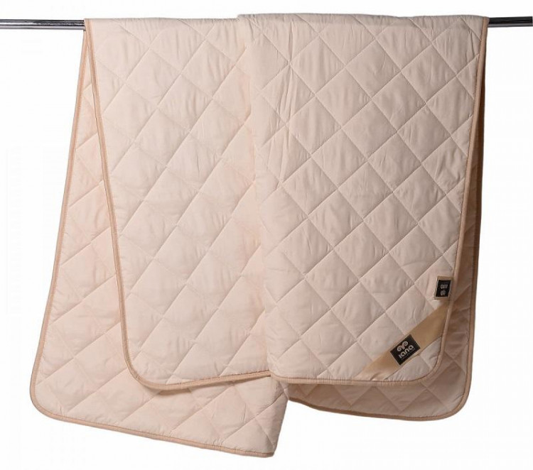 Одеяло стеганое из верблюжьей шерсти в микрофибре BELPOL ВЕРБЛЮЖЬЯ ШЕРСТЬ 172х205 всесезонное
