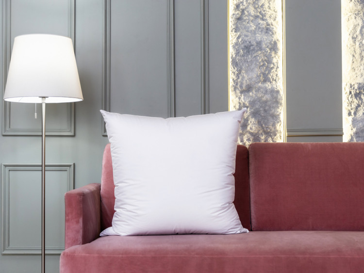 Подушка с бортиком GERMAN GRASS WHITE FAMILIE DOWN 60х80 средняя