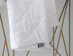 Одеяло стеганое из шерсти мериноса FLAUM HOME SEASON 150х200 всесезонное