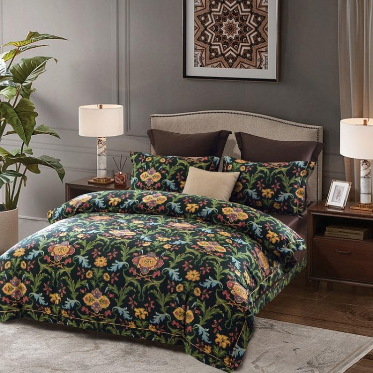 Постельное белье из премиум-сатина в чемодане SAILID K-95-3 евро