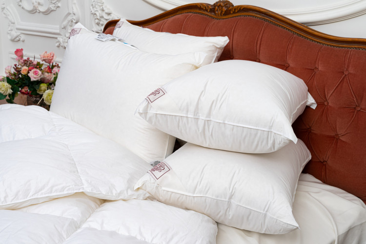 Подушка GERMAN GRASS SKY DOWN GRASS 50х68 средняя