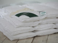 Одеяло кассетное с бортиком из элитного белого гусиного пуха ANNA FLAUM PERLE KOLLEKTION 200х220 теплое