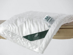 Одеяло из натурального шелка ANNA FLAUM NOSTALGIE KOLLEKTION 200х220 легкое