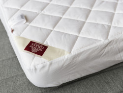 Наматрасник стеганый с юбкой GERMAN GRASS 292 COTTONWASH GRASS белый 90х200х30