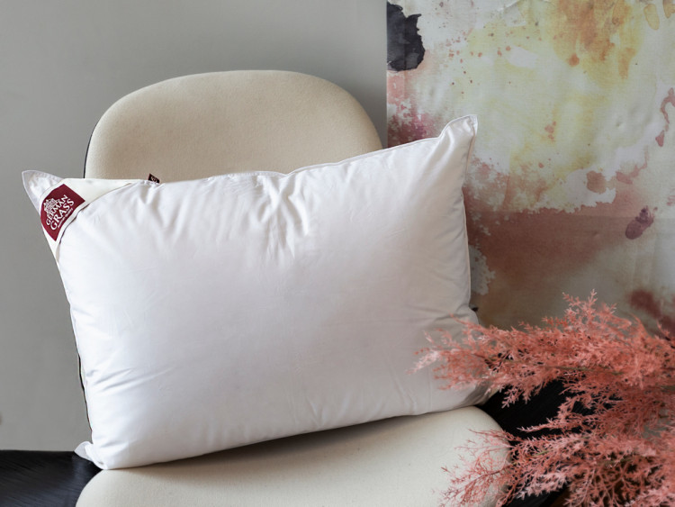 Подушка стеганая GERMAN GRASS 95C GRASS 50х68 средняя