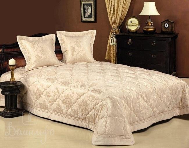 Покрывало с наволочками из жаккарда ASABELLA 311-2B 240х260