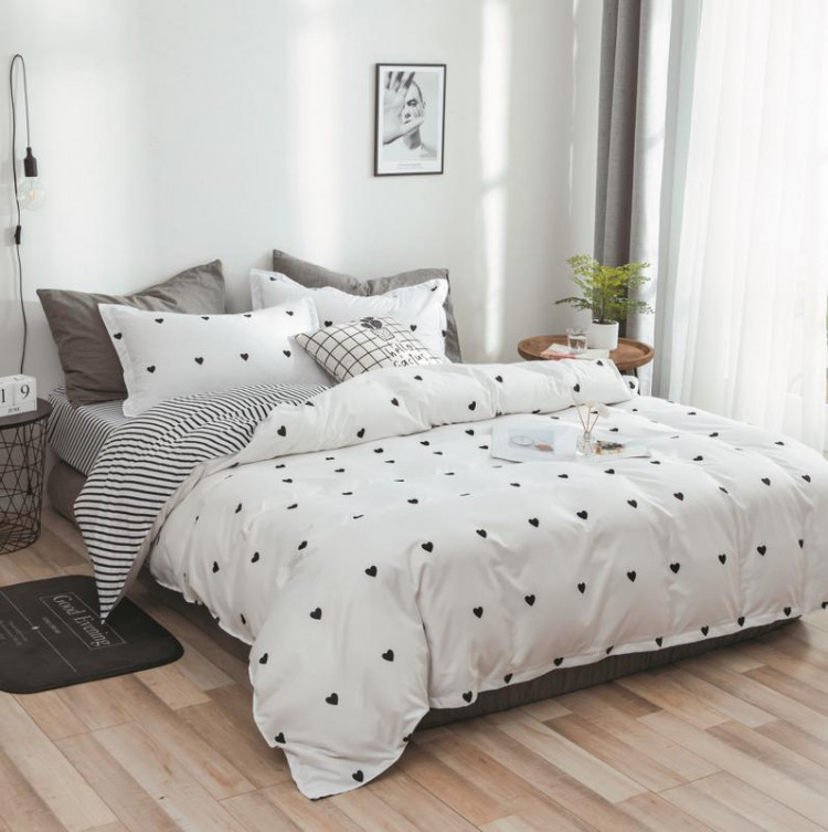 Постельное белье из микросатина TANGO сердечки на белом 70х70 (2шт) семейное