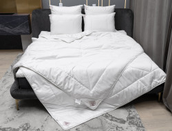 Одеяло стеганое GERMAN GRASS 158190 MERINO WOОL GRASS 200x200 всесезонное